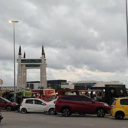 Homestay Kuala Terengganu Near Batu Burok, Hospital Hsnz, Ktcc Mall, Drawbridge C المظهر الخارجي الصورة